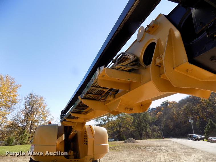 image for item EE9272 1999 Grove MZ72DXT boom lift