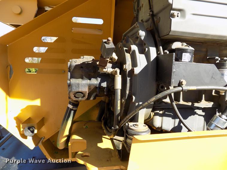 image for item EE9272 1999 Grove MZ72DXT boom lift