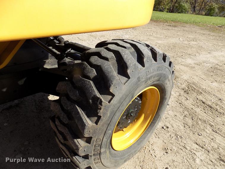 image for item EE9272 1999 Grove MZ72DXT boom lift