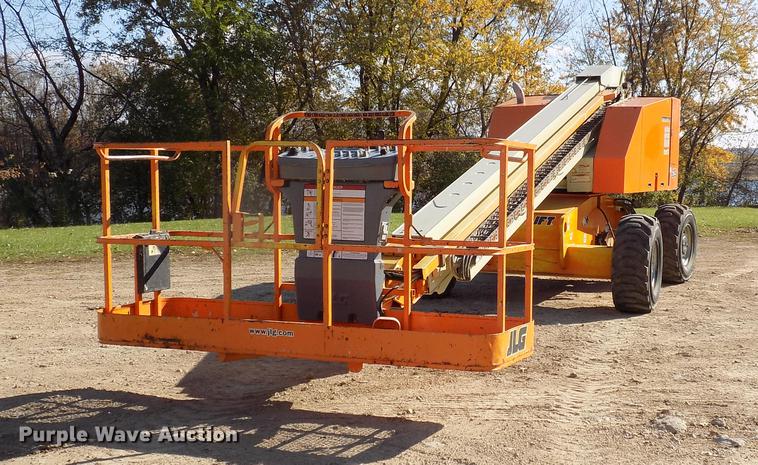 image for item EE9284 2000 JLG 601S boom lift