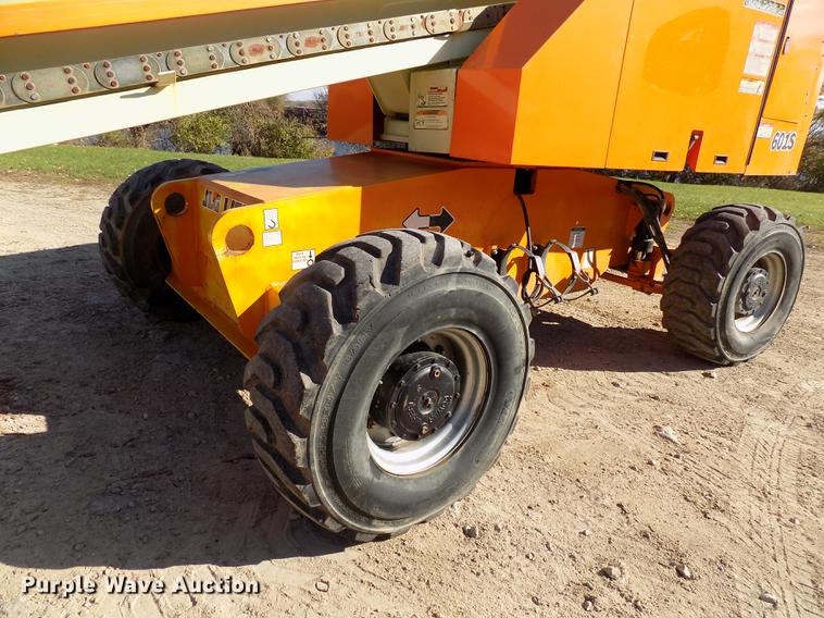 image for item EE9284 2000 JLG 601S boom lift