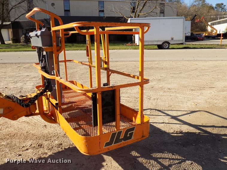 image for item EE9284 2000 JLG 601S boom lift
