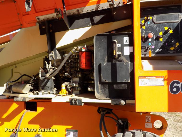 image for item EE9284 2000 JLG 601S boom lift