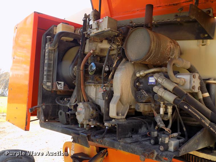 image for item EE9284 2000 JLG 601S boom lift