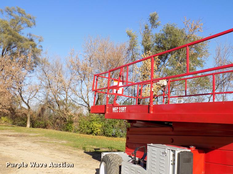 image for item EE9287 1996 Mec 33RT rough terrain scissor lift