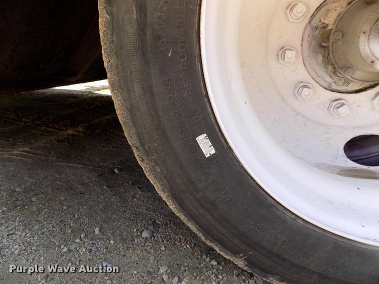 image for item EE9313 1992 Muv-All 4860FTD  double drop deck equipment trailer