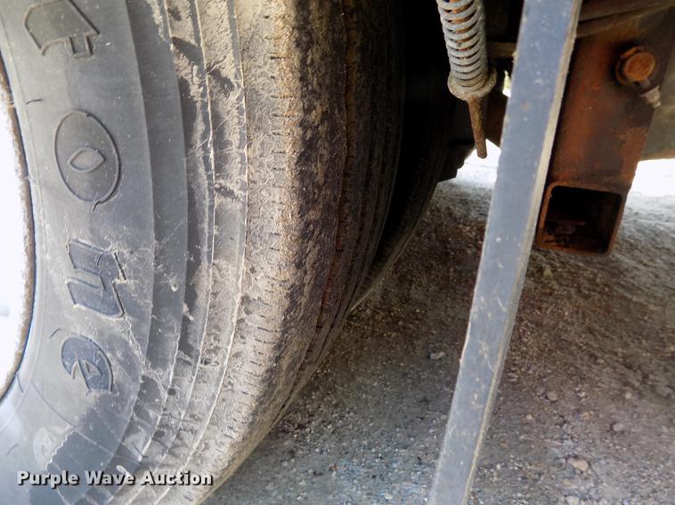 image for item EE9313 1992 Muv-All 4860FTD  double drop deck equipment trailer