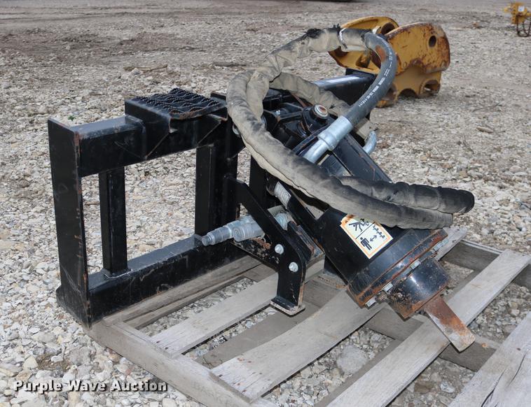 Caterpillar A26B skid steer auger in Manhattan, KS Item EE9876 sold Purple Wave