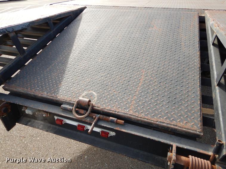 image for item J5616 2007 Bohnert equipment trailer