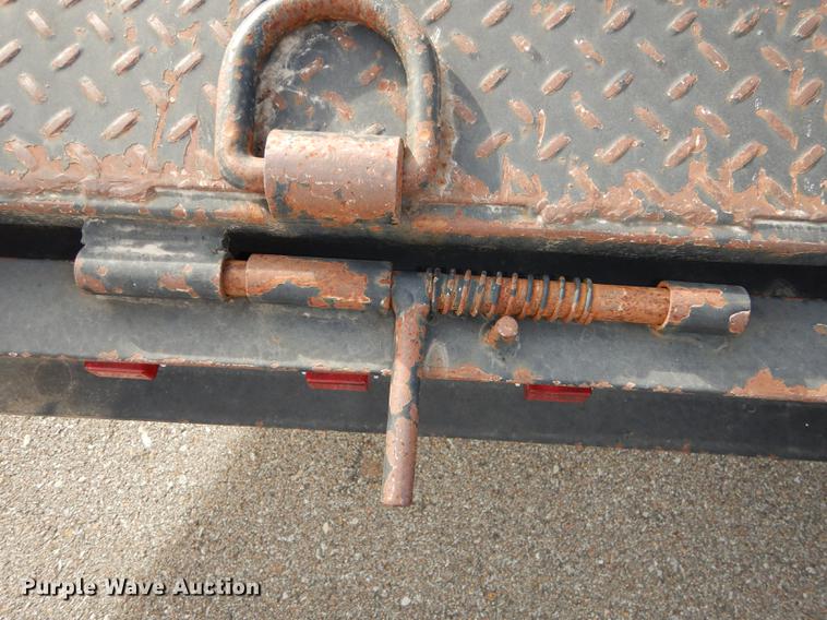 image for item J5616 2007 Bohnert equipment trailer