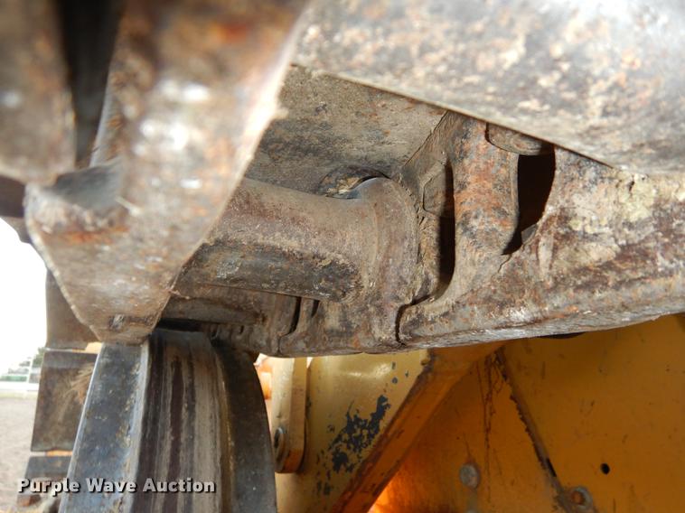 image for item K5785 1976 Caterpillar 955L track loader