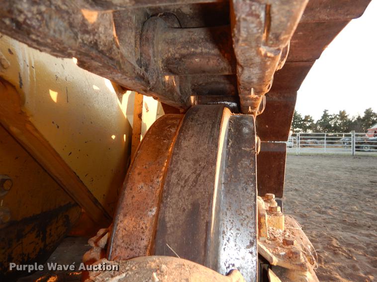 image for item K5785 1976 Caterpillar 955L track loader