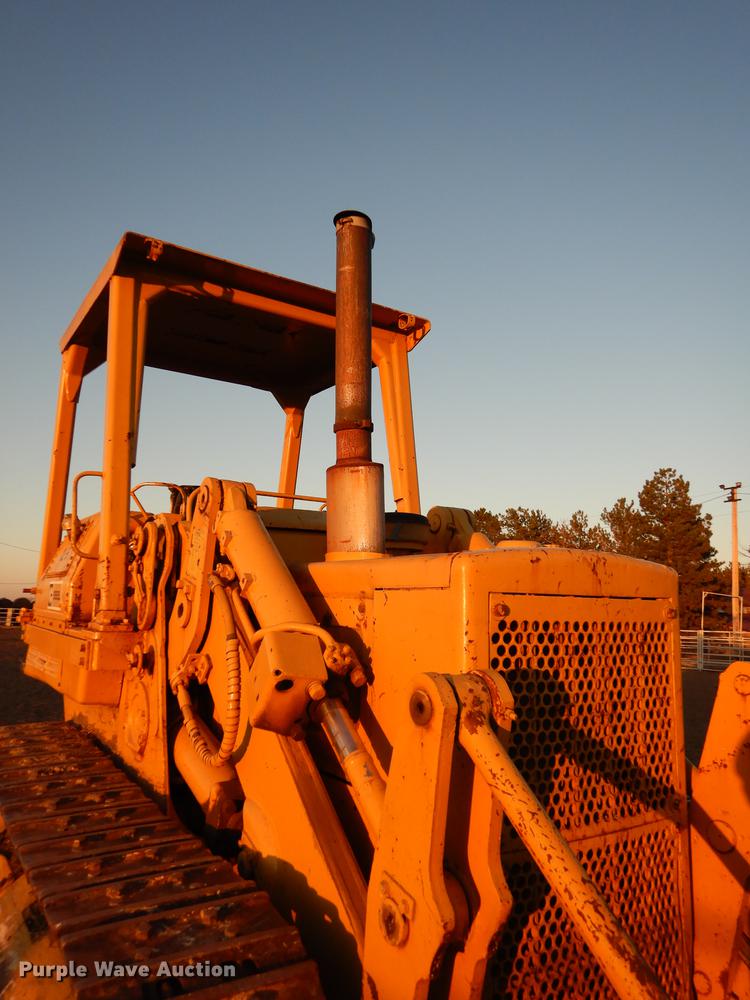 image for item K5785 1976 Caterpillar 955L track loader