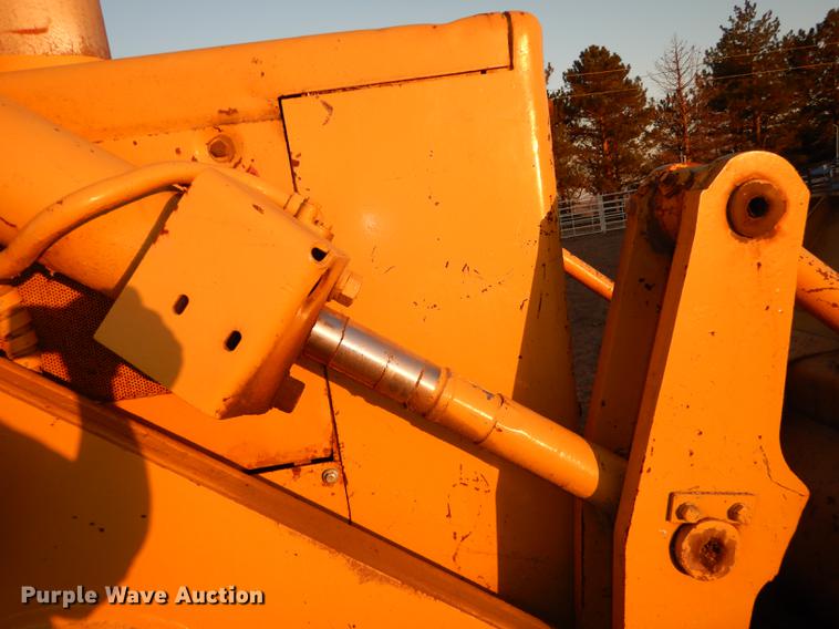 image for item K5785 1976 Caterpillar 955L track loader