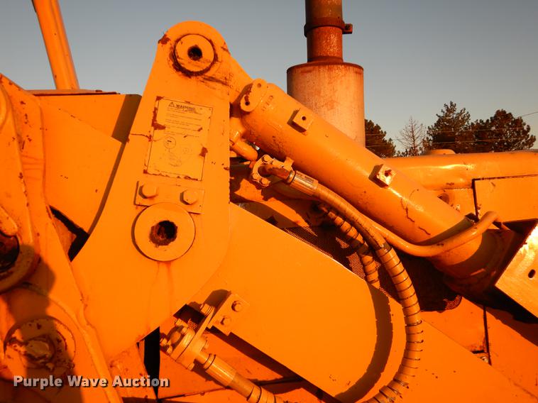 image for item K5785 1976 Caterpillar 955L track loader