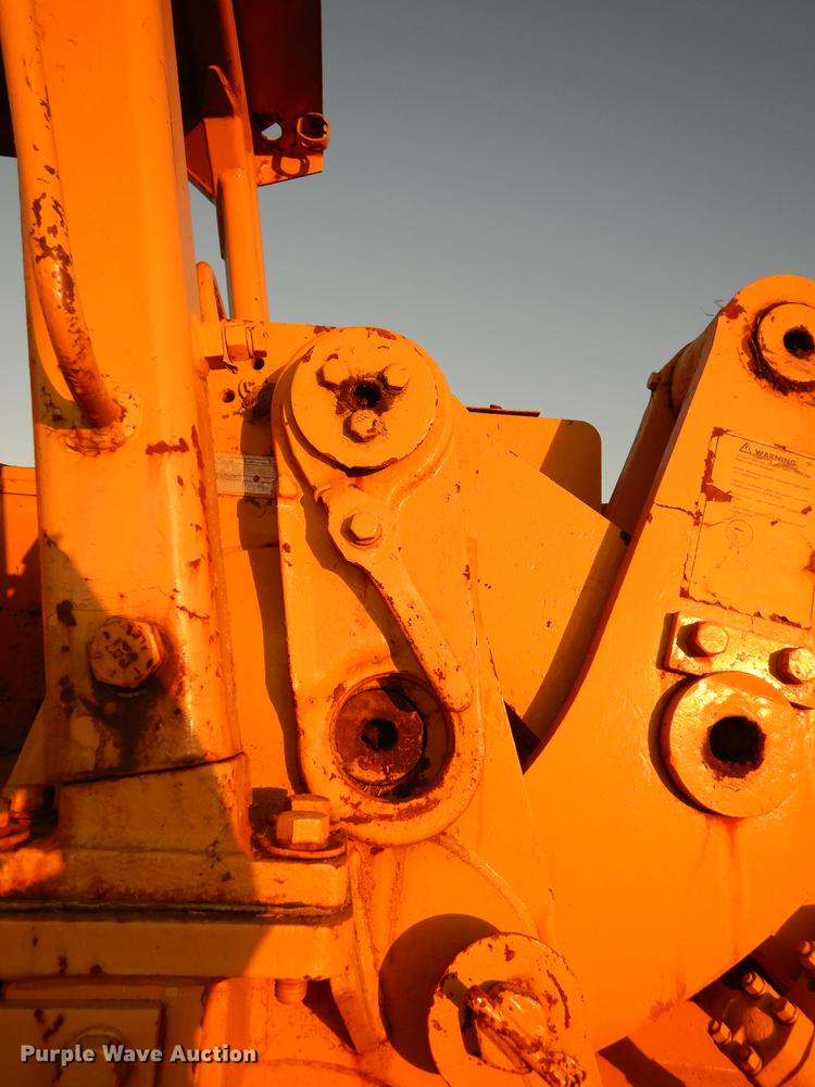 image for item K5785 1976 Caterpillar 955L track loader