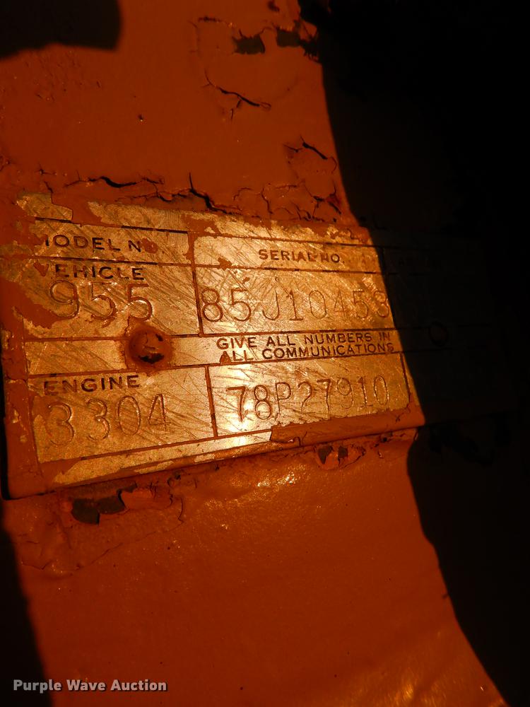 image for item K5785 1976 Caterpillar 955L track loader