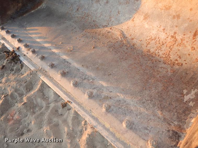 image for item K5785 1976 Caterpillar 955L track loader