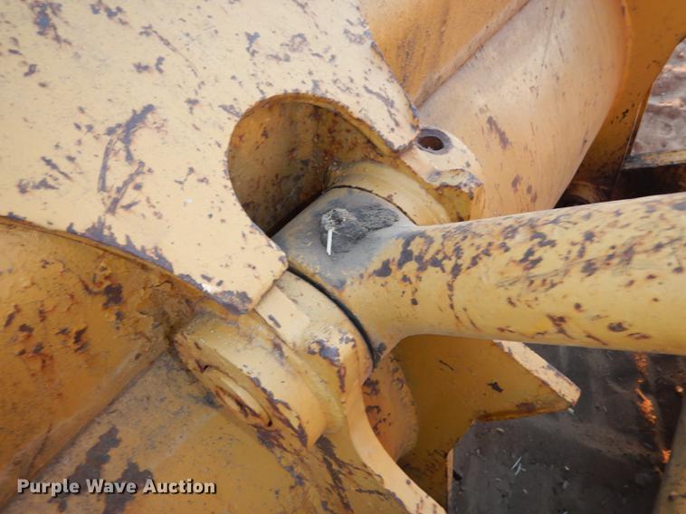 image for item K5785 1976 Caterpillar 955L track loader