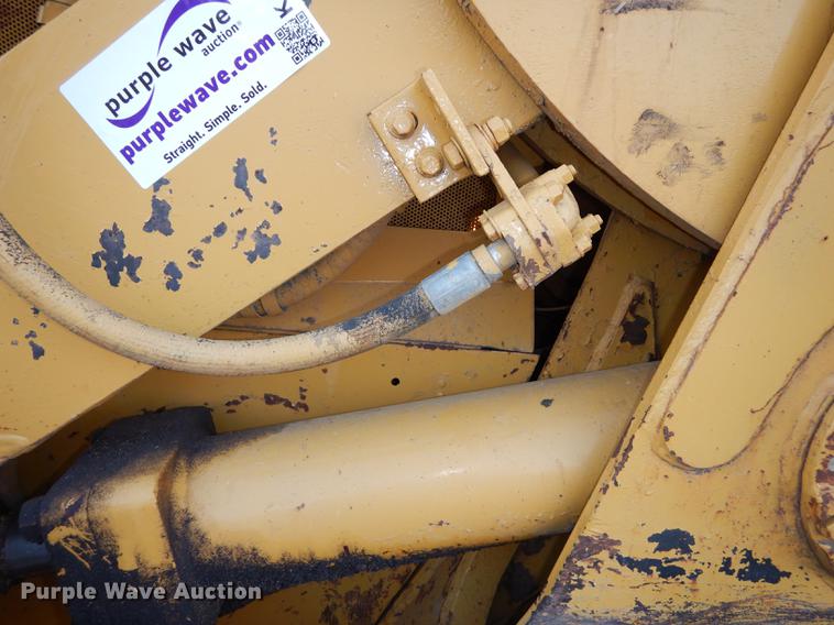 image for item K5785 1976 Caterpillar 955L track loader