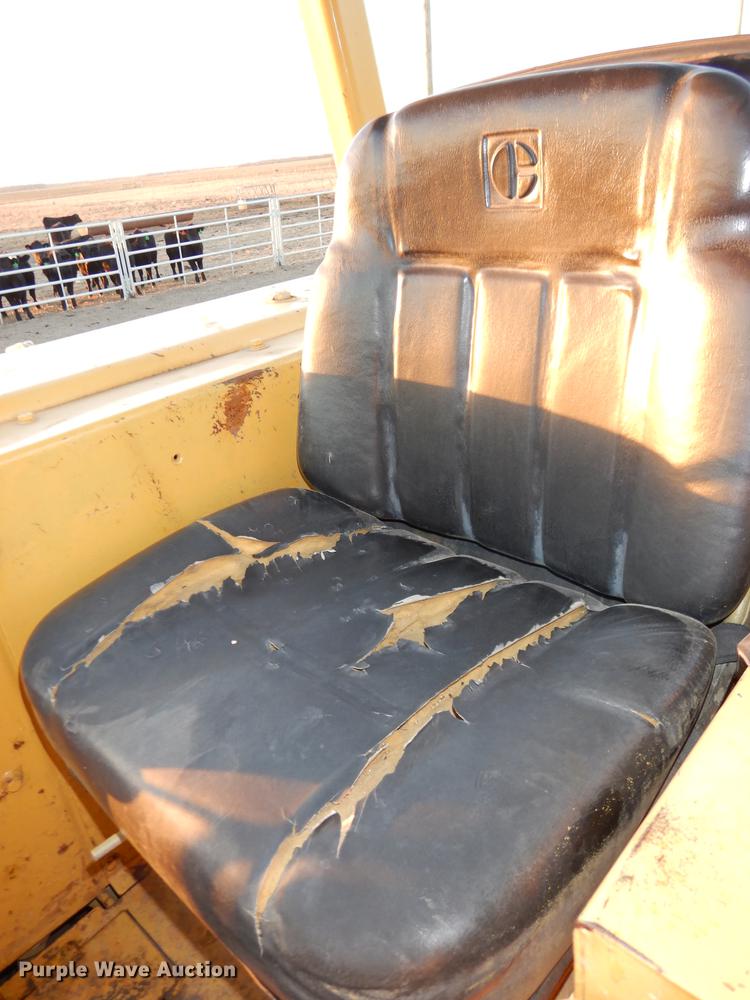 image for item K5785 1976 Caterpillar 955L track loader