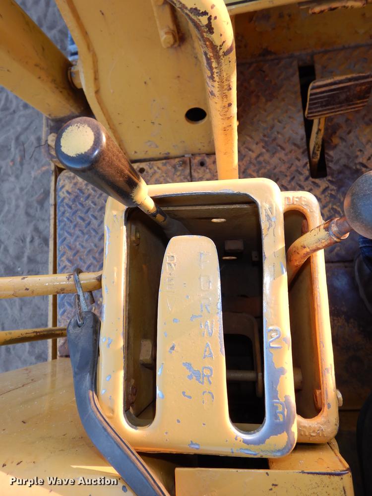 image for item K5785 1976 Caterpillar 955L track loader