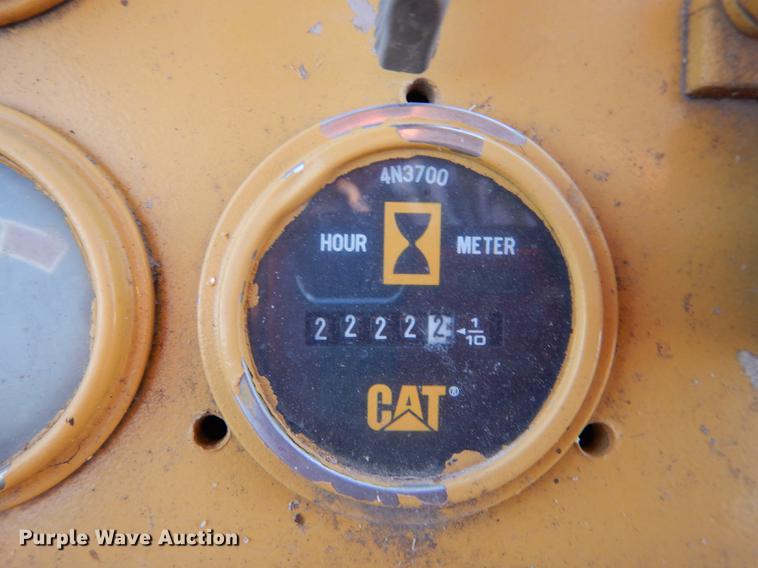 image for item K5785 1976 Caterpillar 955L track loader