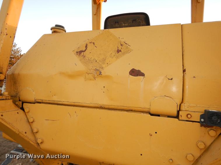 image for item K5785 1976 Caterpillar 955L track loader