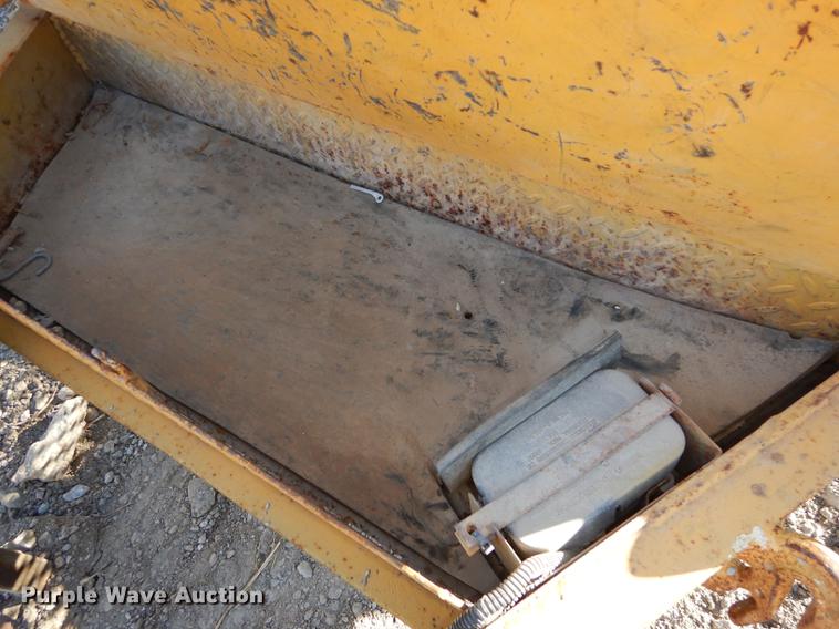 image for item K5797 1989 Nodine equipment trailer