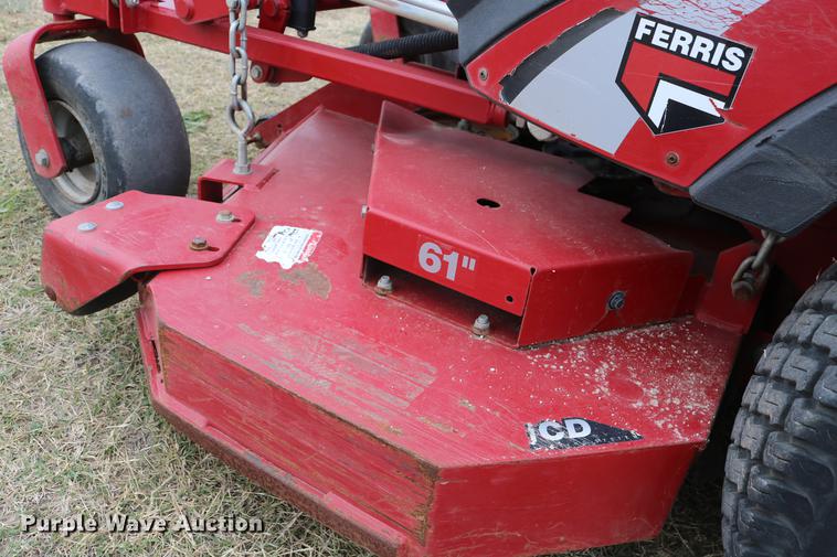 image for item AZ9325 Ferris IS30002 lawn mower