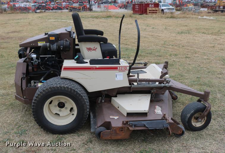 image for item AZ9326 Grasshopper 321D lawn mower