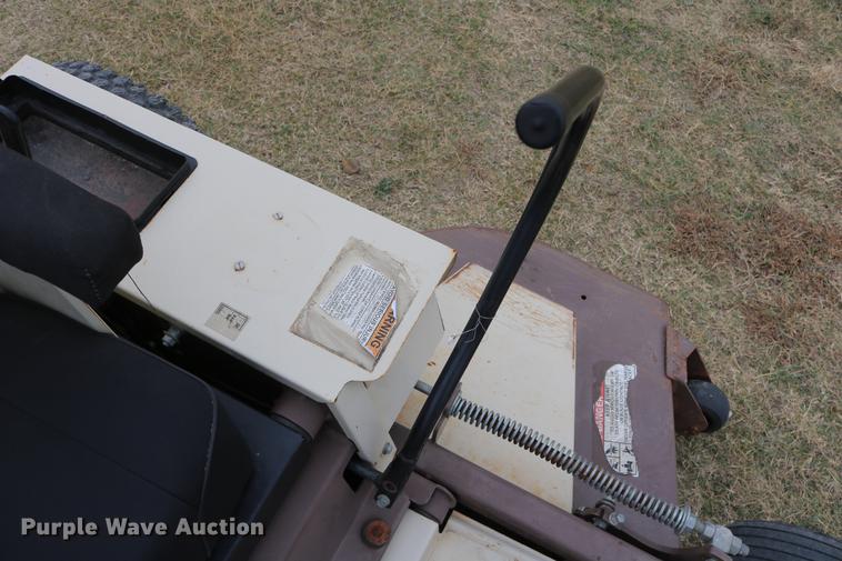 image for item AZ9326 Grasshopper 321D lawn mower