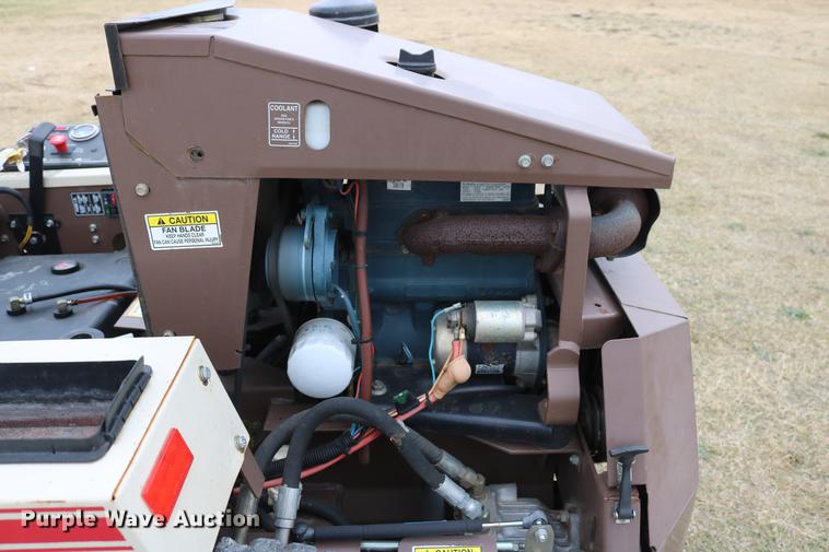 image for item AZ9326 Grasshopper 321D lawn mower