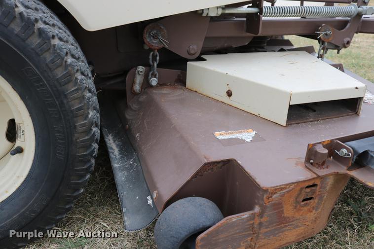 image for item AZ9326 Grasshopper 321D lawn mower