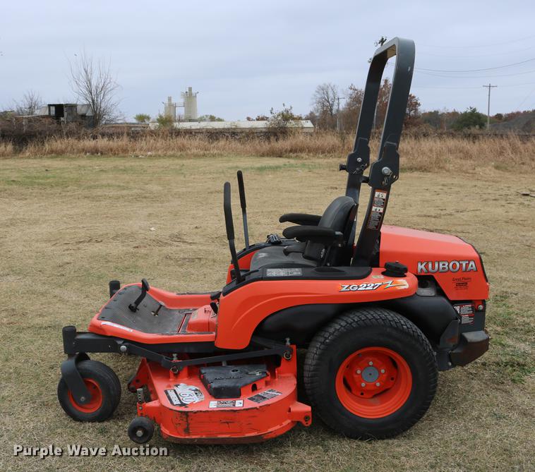 image for item AZ9329 Kubota ZG227 lawn mower