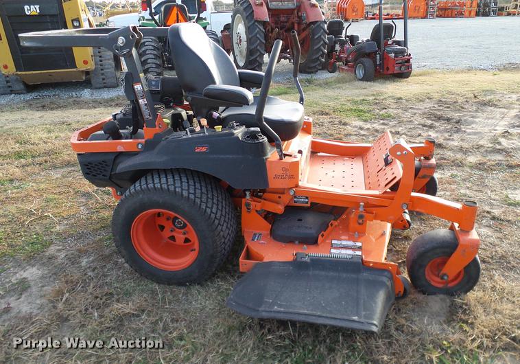 image for item AZ9334 2014 Kubota Z725KH lawn mower
