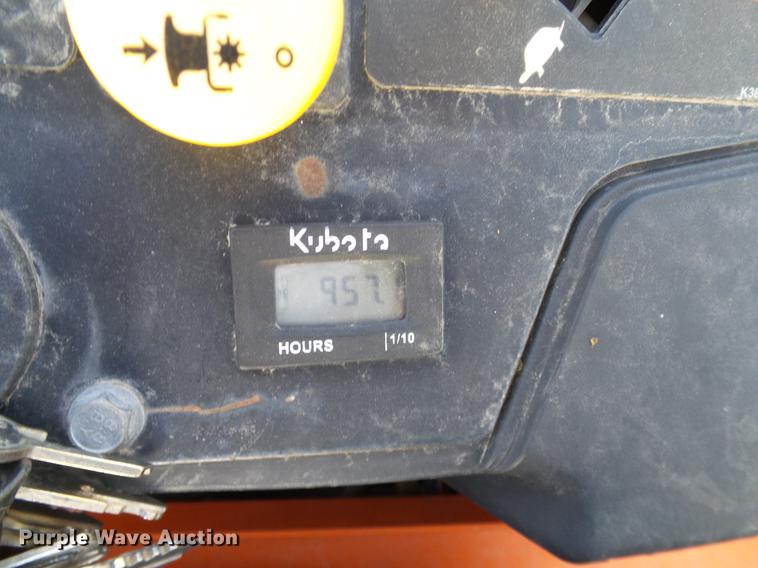 image for item AZ9334 2014 Kubota Z725KH lawn mower