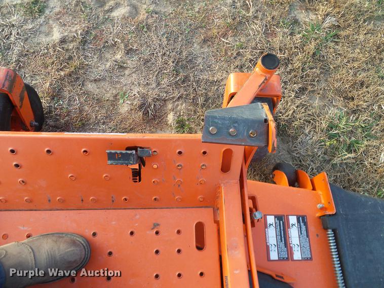 image for item AZ9334 2014 Kubota Z725KH lawn mower