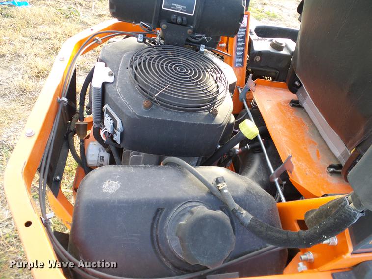 image for item AZ9334 2014 Kubota Z725KH lawn mower