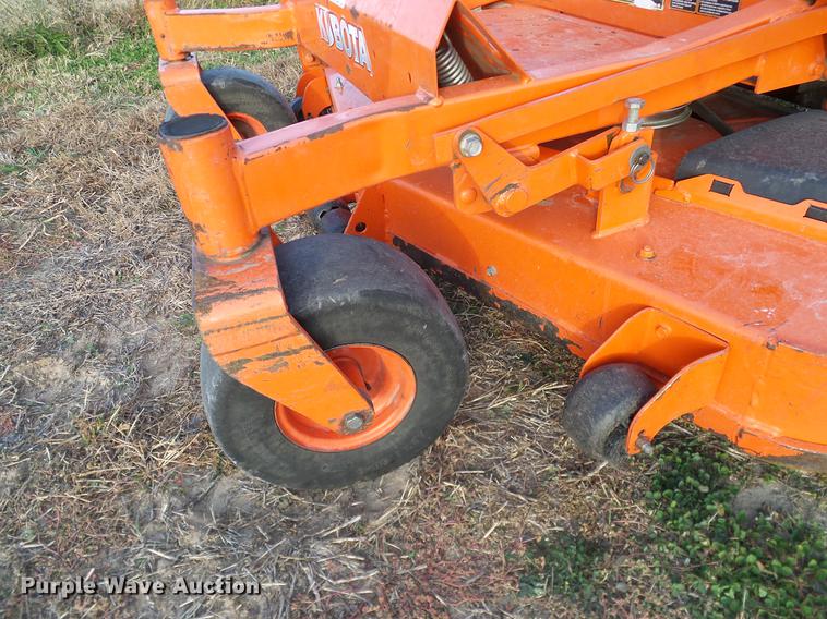 image for item AZ9334 2014 Kubota Z725KH lawn mower