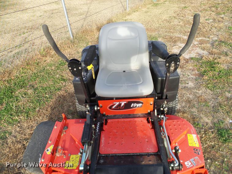 image for item AZ9335 Gravely 2T48HD lawn mower