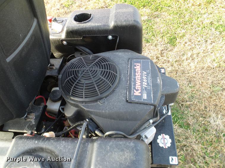 image for item AZ9335 Gravely 2T48HD lawn mower