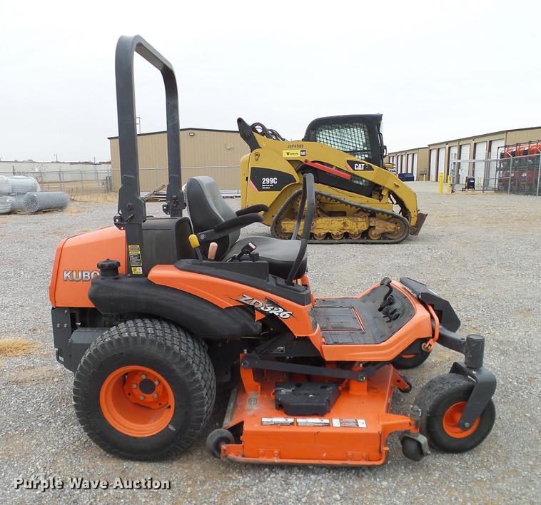 image for item AZ9339 2007 Kubota ZD326 lawn mower