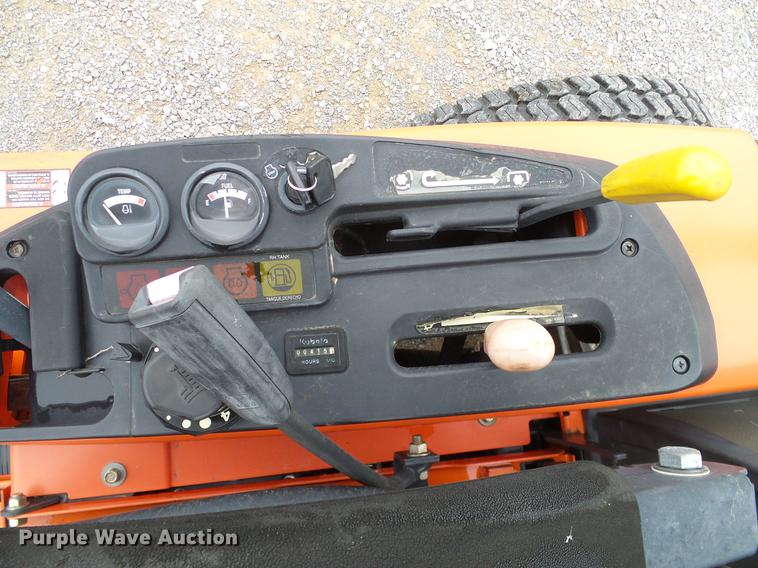 image for item AZ9339 2007 Kubota ZD326 lawn mower