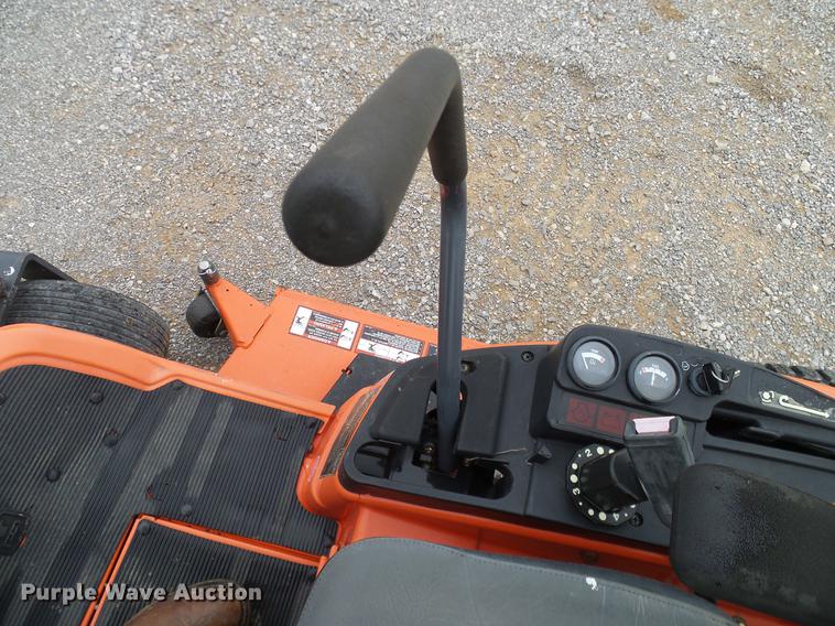 image for item AZ9339 2007 Kubota ZD326 lawn mower