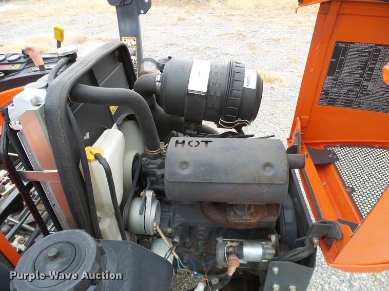 image for item AZ9339 2007 Kubota ZD326 lawn mower