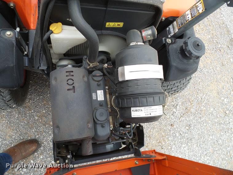 image for item AZ9339 2007 Kubota ZD326 lawn mower