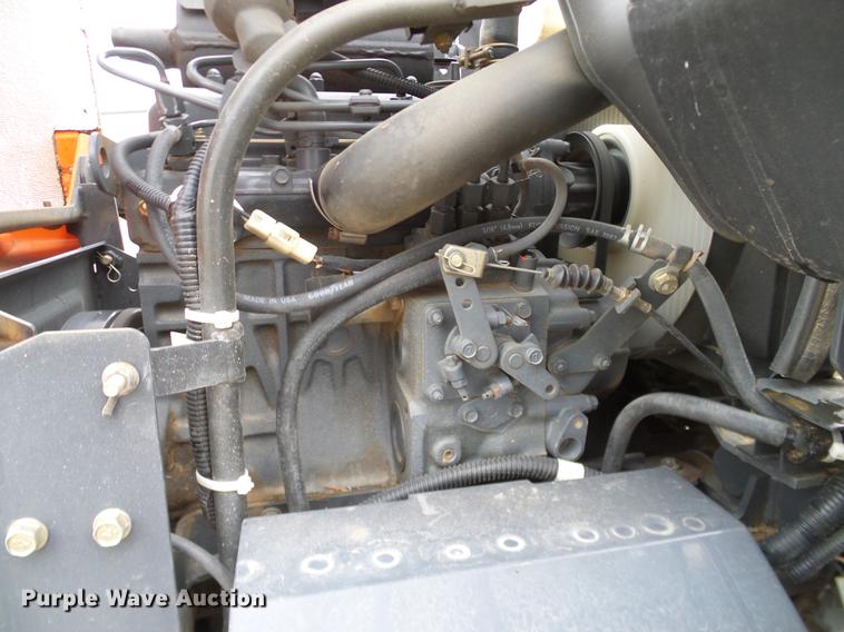 image for item AZ9339 2007 Kubota ZD326 lawn mower