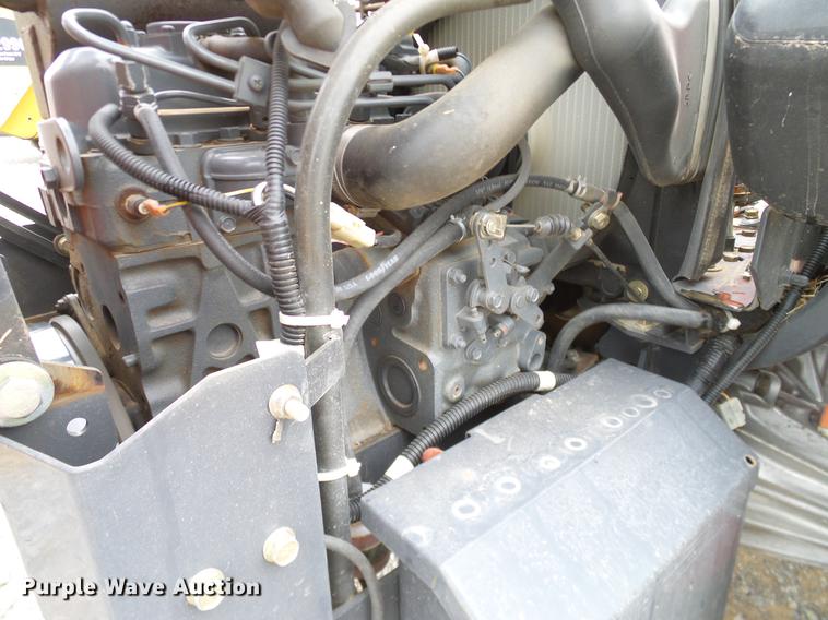 image for item AZ9339 2007 Kubota ZD326 lawn mower