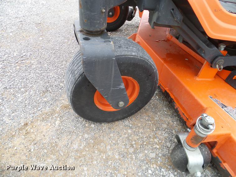 image for item AZ9339 2007 Kubota ZD326 lawn mower